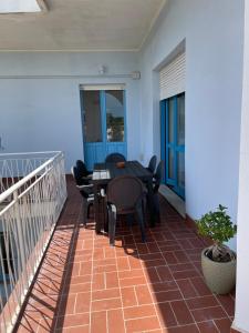 A balcony or terrace at Casa Azzurra