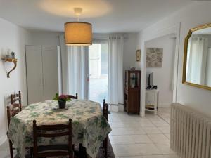 Fotografia z galérie ubytovania Appartement RDC de maison principale v destinácii Kerlouan + 4 fotografie