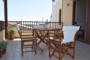 A balcony or terrace at Villa Helidoni