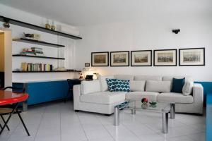 A seating area at Al Ponte Lungo - Giudecca