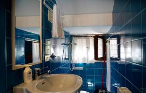 A bathroom at Al Ponte Lungo - Giudecca