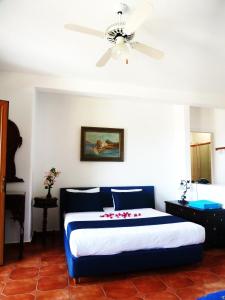 Кровать или кровати в номере Milia Bay Hotel Apartments