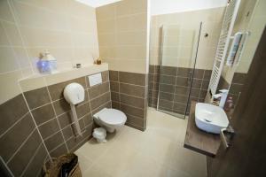 Kopalnica v nastanitvi Apartmány Nežárka a privátní wellness