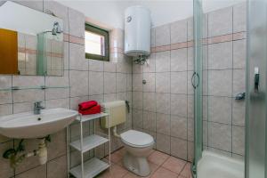 Kúpeľňa v ubytovaní Apartments with a parking space Fazana - 18639 + 17 fotografií