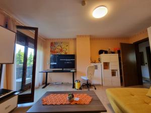 Kuchnia lub aneks kuchenny w obiekcie Haus Flora - Ferienwohnung Bodensdorf