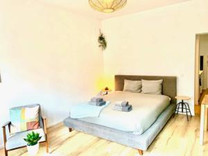 Postel nebo postele na pokoji v ubytování Cozy Apartment in Antwerpen Centraal