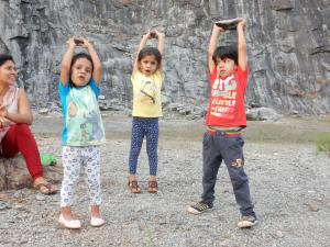 Bambini che soggiornano presso Blue Oasis