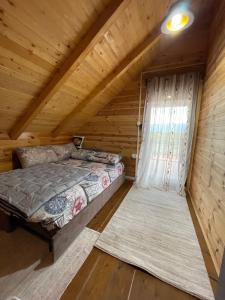 Postel nebo postele na pokoji v ubytování Cosy Cottage with Private Pool - Andrej