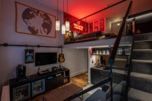 BrewDog DogHouse Edinburgh的厨房或小厨房