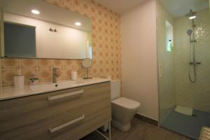 Łazienka w obiekcie Chalet CasaTuris en Urb. La Font Sant Joan d´Alacant CH102