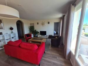 Zdjęcie z galerii obiektu Bel appartement tout proche du Mont st Michel w mieście Pontorson