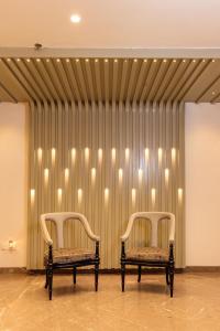 Posezení v ubytování Hotel The Savode - Just 2 Mins From Golden Temple Amritsar