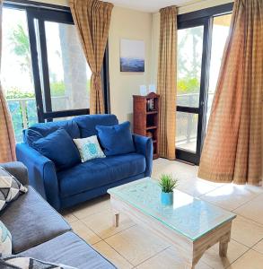 Posezení v ubytování BEACHFRONT Condo Bahia Encantada L1 Jaco Beach