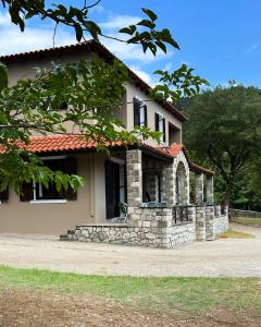 Ảnh trong thư viện ảnh của Panthoron Tzoumerka ở Vourgareli