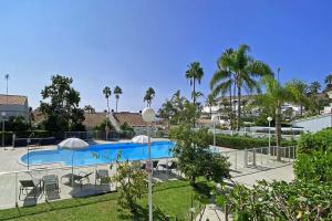 The swimming pool at or close to Villa Blue Marlin 4