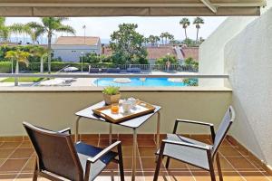 The swimming pool at or close to Villa Blue Marlin 4