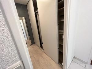 Zdjęcie z galerii obiektu Mon Palmier Grand Appartement Parking Un-Séjour-à-Part w Metz