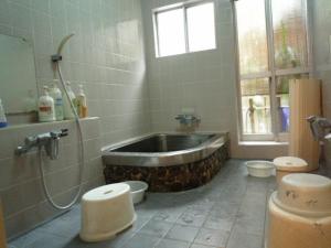 Koupelna v ubytování Daiya Ryokan
