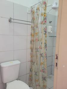 Ett badrum på Hotel Pousada Catarina Mina