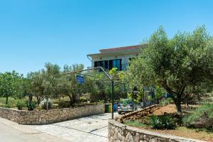 Zahrada ubytování Apartments by the sea Tkon, Pasman - 698