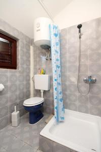 Kúpeľňa v ubytovaní Apartments by the sea Zdrelac, Pasman - 697 + 18 fotografií
