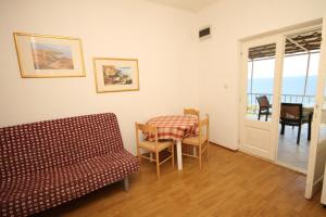 Apartments and rooms by the sea Lucica, Lastovo - 990的休息区