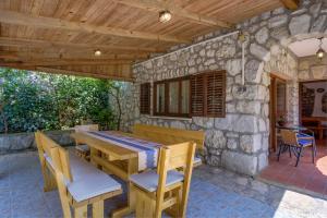 Fotografie z fotogalerie ubytování Apartments with parking spaces Punta kriza, Cres - 867 v destinaci Punta Križa + 16 fotografií