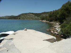 Fotografia z galérie ubytovania Secluded fisherman's cottage Cove Dragnjevica - Telascica, Dugi otok - 902 v destinácii Sali