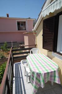 Balkón alebo terasa v ubytovaní Apartments with a parking space Sali, Dugi otok - 872