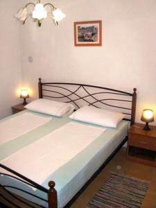 Fotografie z fotogalerie ubytování Apartments by the sea Grebastica, Sibenik - 966 v destinaci Bašelovići + 9 fotografií