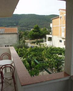 Fotografie z fotogalerie ubytování Apartments by the sea Grebastica, Sibenik - 966 v destinaci Bašelovići