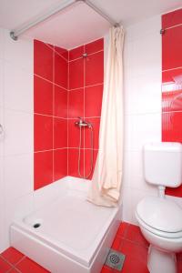 Kúpeľňa v ubytovaní Apartments by the sea Tkon, Pasman - 686 + 25 fotografií