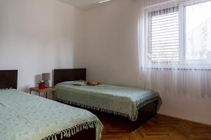 Fotografia z galérie ubytovania Apartments by the sea Maslinica, Solta - 775 v destinácii Grohote