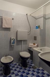 Fotografia z galérie ubytovania Apartments by the sea Maslinica, Solta - 775 v destinácii Grohote