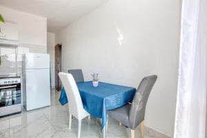 Kuchyň nebo kuchyňský kout v ubytování Apartments with a parking space Biograd na Moru, Biograd - 863