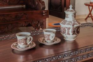 Tetera y cafetera en Jeru Homestay