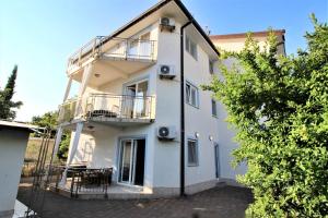 Fotografie z fotogalerie ubytování Apartments by the sea Silo, Krk - 18738 v destinaci Šilo