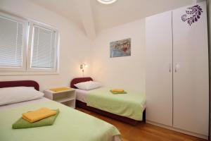 Fotografie z fotogalerie ubytování Apartments by the sea Silo, Krk - 18738 v destinaci Šilo