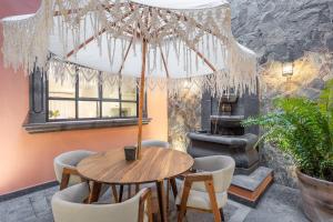 Ảnh trong thư viện ảnh của Luxury Apartments in Centro San Miguel de Allende with Rooftop & Jacuzzi ở San Miguel de Allende