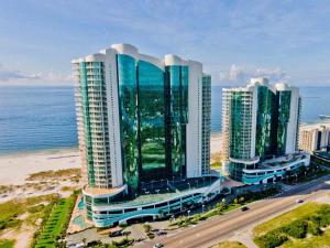 オレンジビーチにあるTurquoise Place #2805Cの海辺の高層ビル群