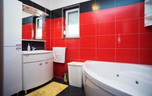 Kúpeľňa v ubytovaní Apartments with parking spaces Zadar - 18809 + 22 fotografií