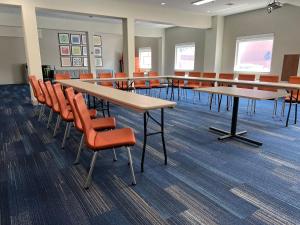 Konferenční prostory v ubytování Holiday Inn Express Hotel and Suites South Padre Island by IHG + 34 fotografií