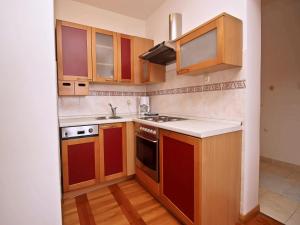 Fotografia z galérie ubytovania Apartments with a parking space Soline, Krk - 18802 v destinácii Dobrinj