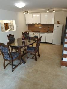 Kuchyň nebo kuchyňský kout v ubytování Family friendly house with a swimming pool Selce, Crikvenica - 18895