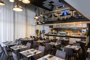 Restaurant o un lloc per menjar a Leonardo Boutique Rehovot