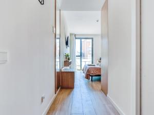 Posteľ alebo postele v izbe v ubytovaní limehome Barcelona Carrer de Besalú 82