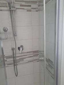 Corso95 SrL tesisinde bir banyo