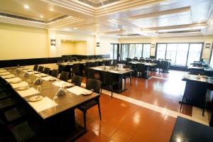 Restaurace v ubytování Treasure Island Resorts Lonavala