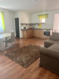 Kuchyň nebo kuchyňský kout v ubytování Motel R10