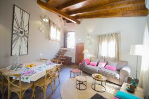 Ein Sitzbereich in der Unterkunft Casa Rural Valle de la Laguna